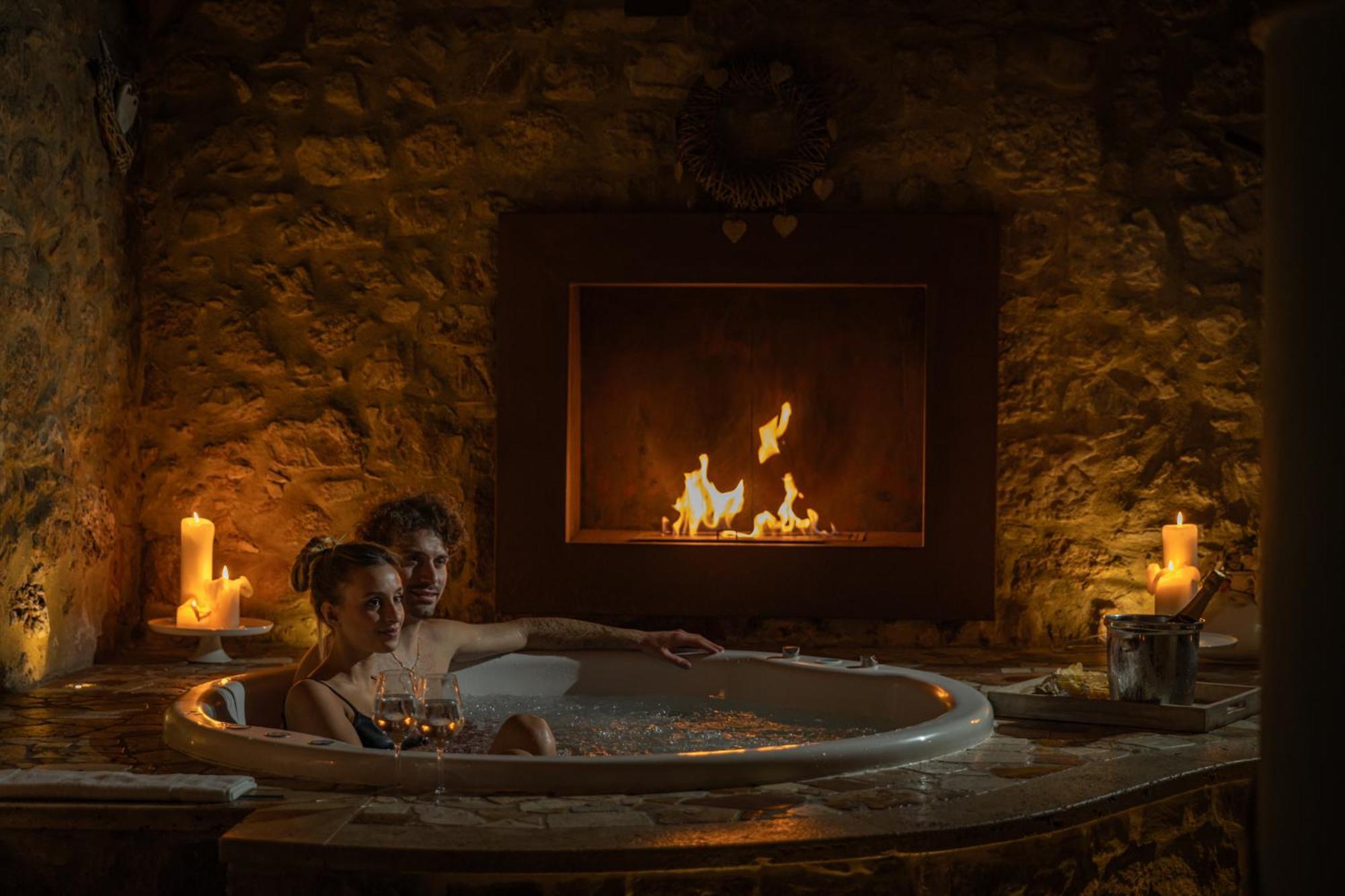 San Quirico dʼOrcia Torre Camaldoli B&B - Borgo Capitano Collection - Albergo Diffuso מראה חיצוני תמונה